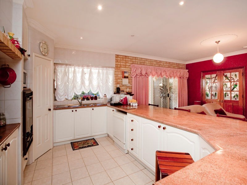 89 Belleview Crescent, Dianella WA 6059