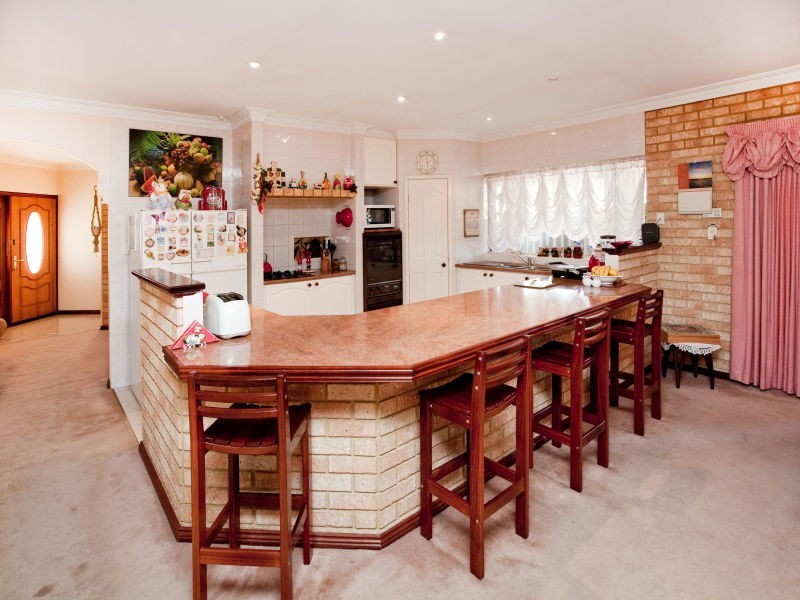 89 Belleview Crescent, Dianella WA 6059