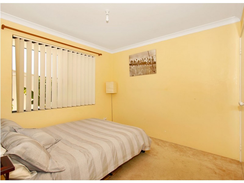 10 Birchmore Gardens, Ellenbrook WA 6069