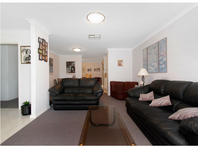 1/380 The Strand, Dianella WA 6059