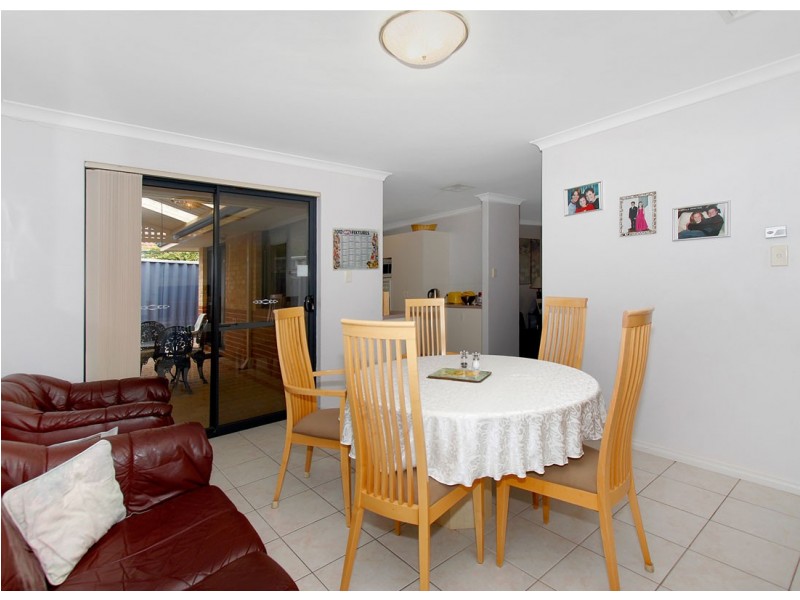 1/380 The Strand, Dianella WA 6059