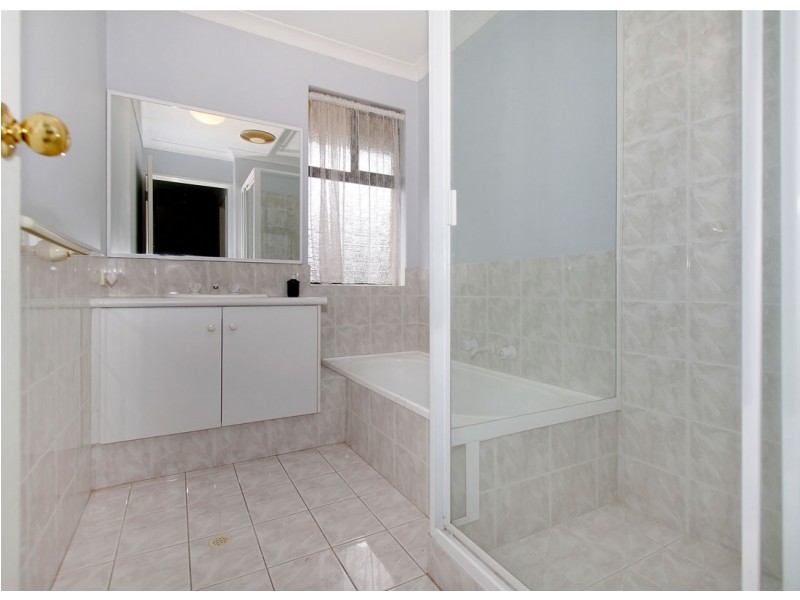 1/380 The Strand, Dianella WA 6059