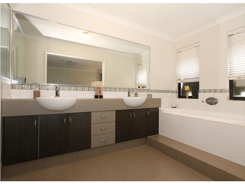 71 Daleford Way, Southern River WA 6110