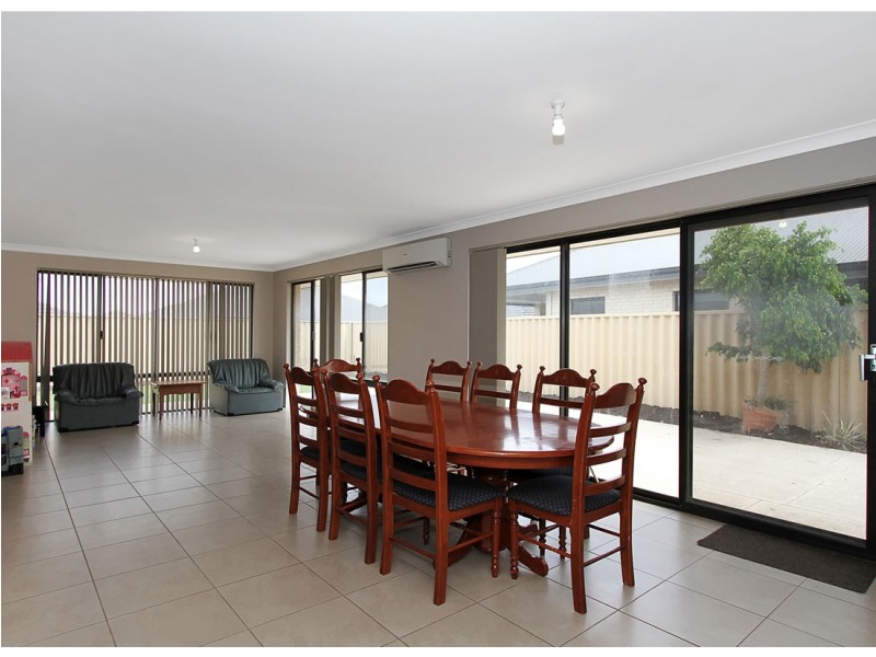 10 Abbotsdale Way, Southern River WA 6110