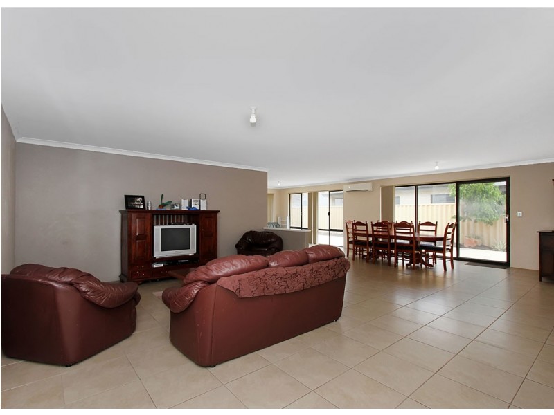 10 Abbotsdale Way, Southern River WA 6110