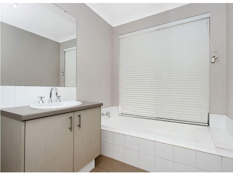 10 Abbotsdale Way, Southern River WA 6110