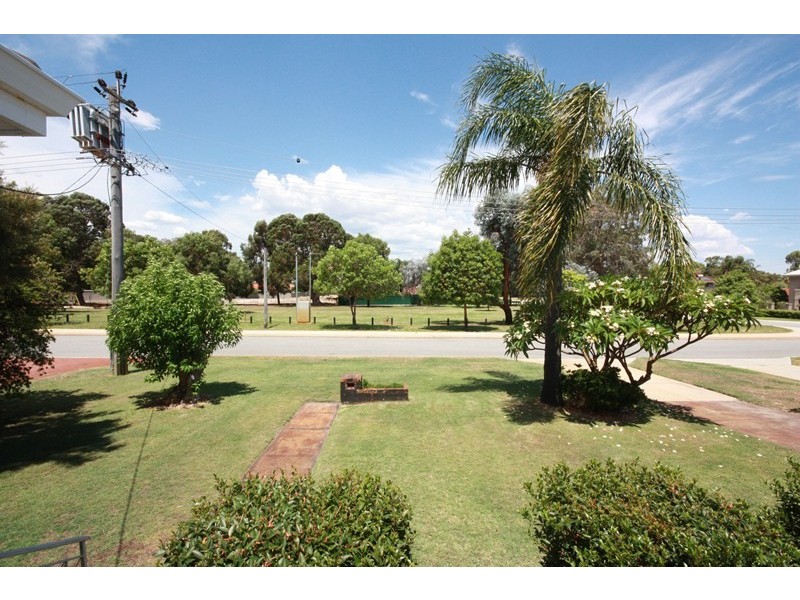 35 Edison Street, Dianella WA 6059