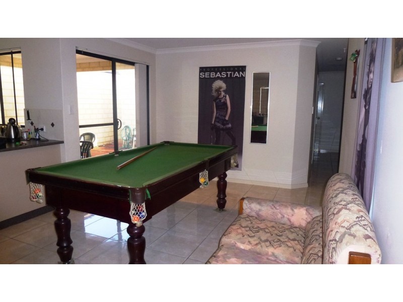 4/1 Havenvale Crescent, Dianella WA 6059