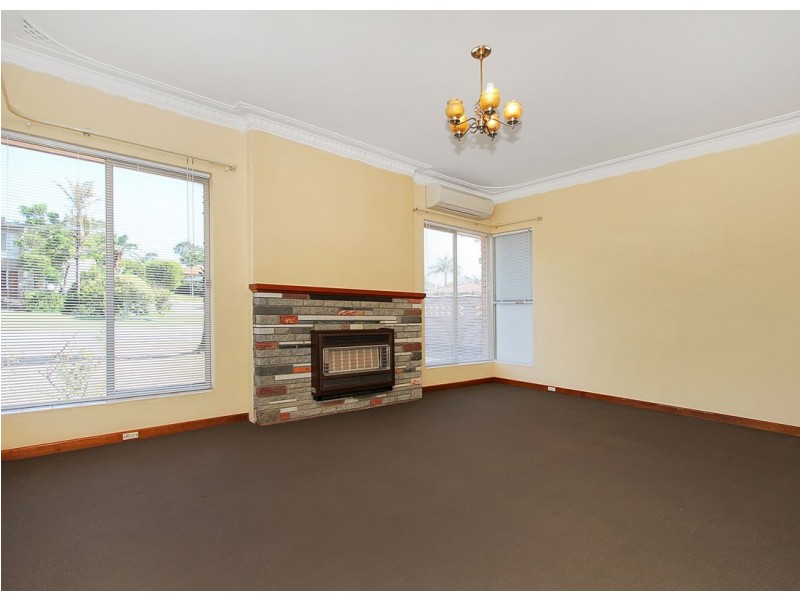 1 Meredith Way, Dianella WA 6059