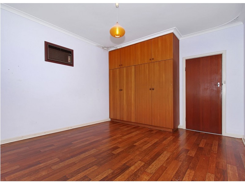 1 Meredith Way, Dianella WA 6059