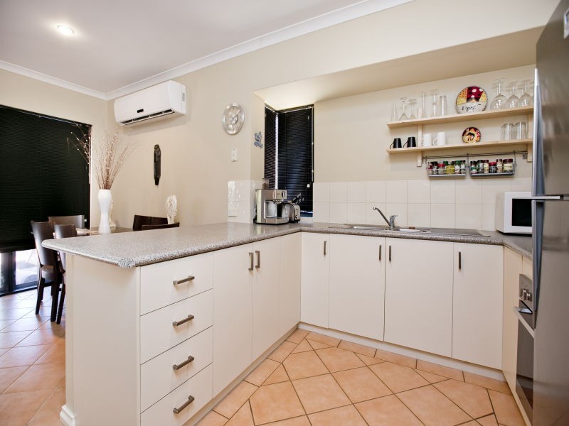 1/102 Banksia Street, Tuart Hill WA 6060