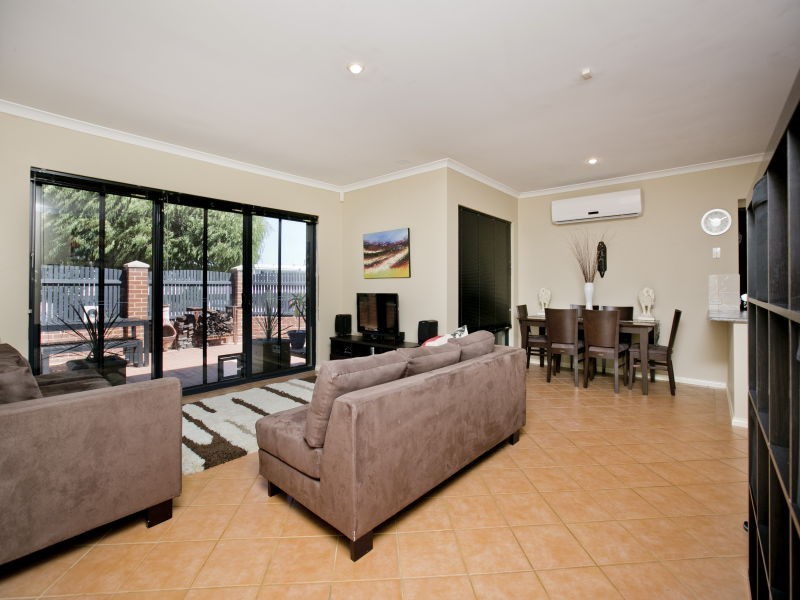 1/102 Banksia Street, Tuart Hill WA 6060