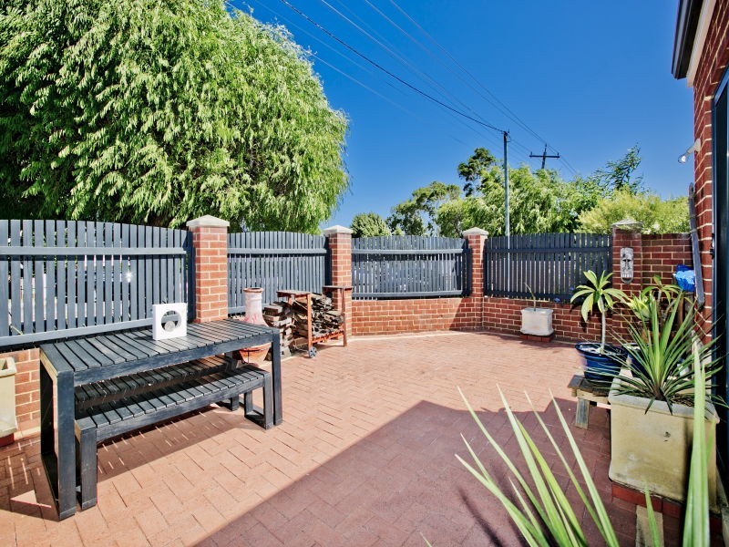 1/102 Banksia Street, Tuart Hill WA 6060