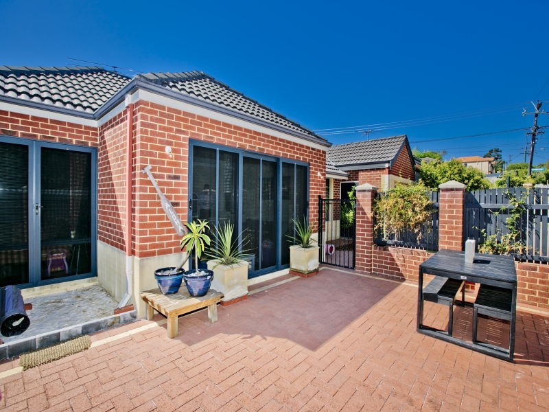 1/102 Banksia Street, Tuart Hill WA 6060