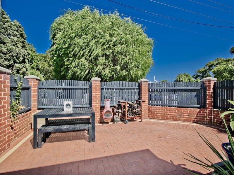 1/102 Banksia Street, Tuart Hill WA 6060