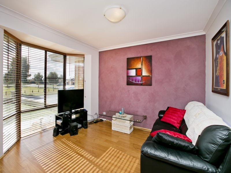 11 Figtree Place, Beechboro WA 6063