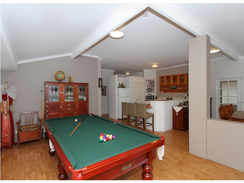 15 Glen Ross Chase, Jane Brook WA 6056