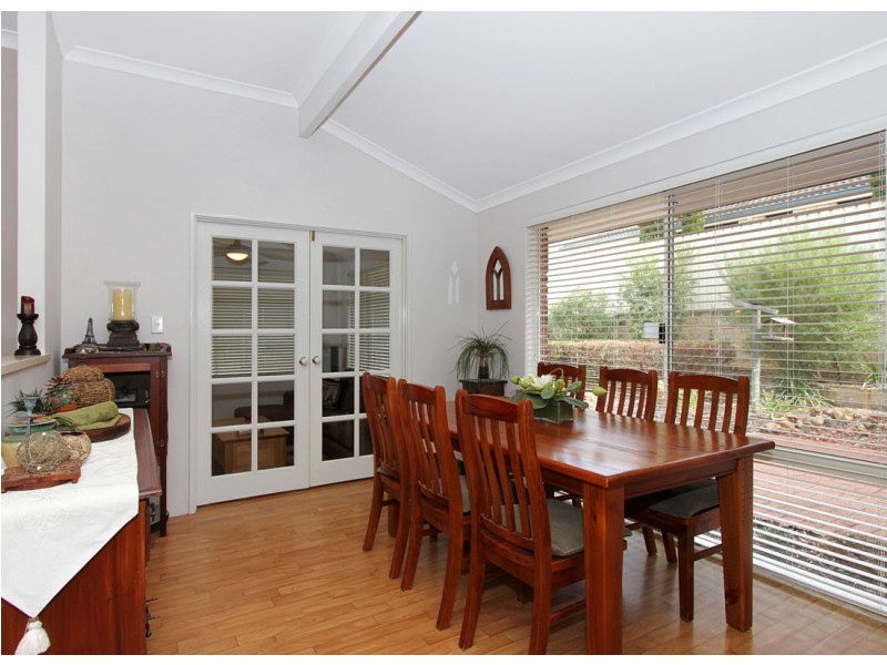 15 Glen Ross Chase, Jane Brook WA 6056