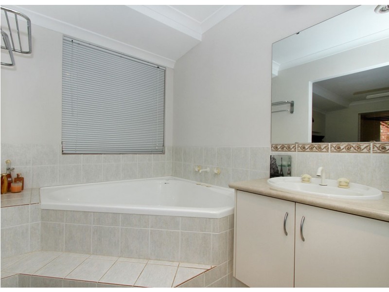 15 Glen Ross Chase, Jane Brook WA 6056