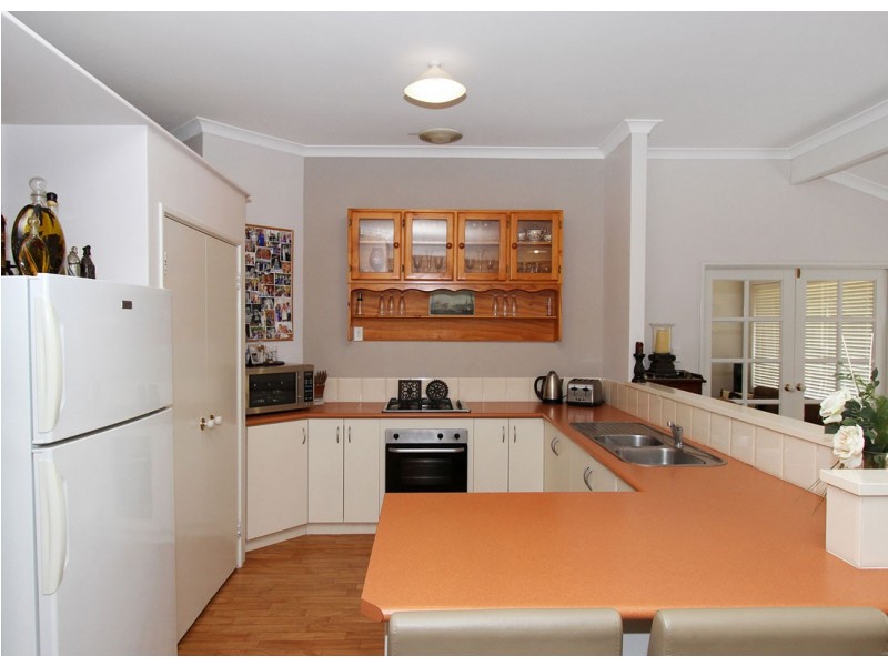 15 Glen Ross Chase, Jane Brook WA 6056