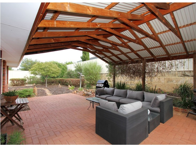 15 Glen Ross Chase, Jane Brook WA 6056