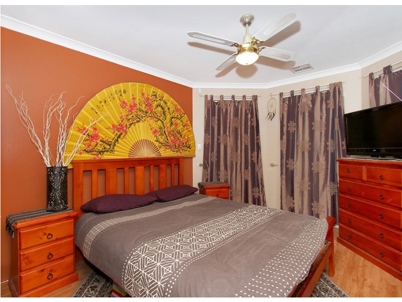 11 Hastie Close, Brookdale WA 6112