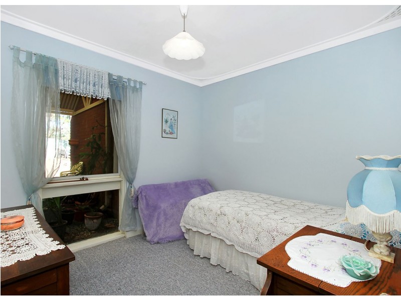 7 Gabo Road, Greenmount WA 6056