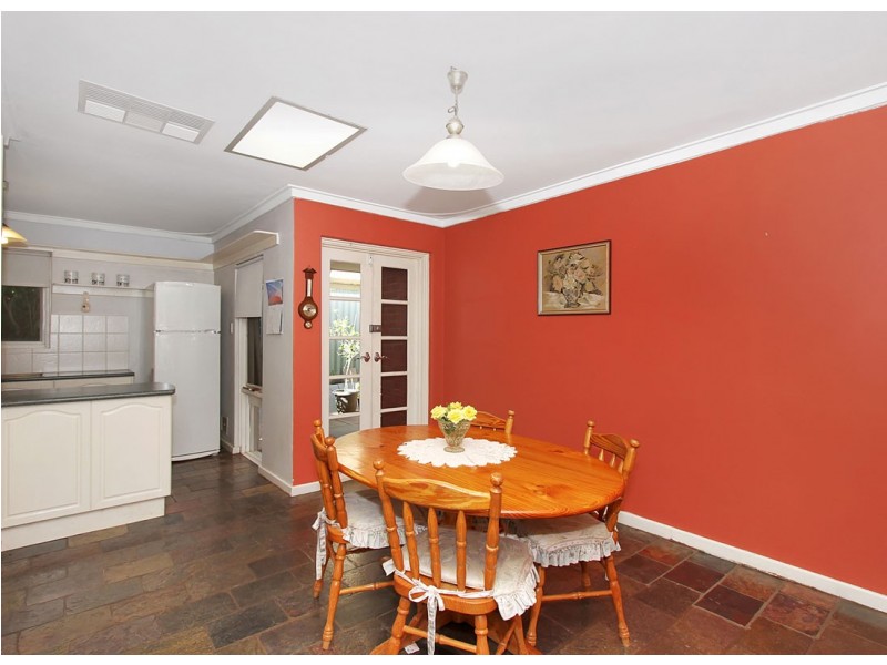 7 Gabo Road, Greenmount WA 6056