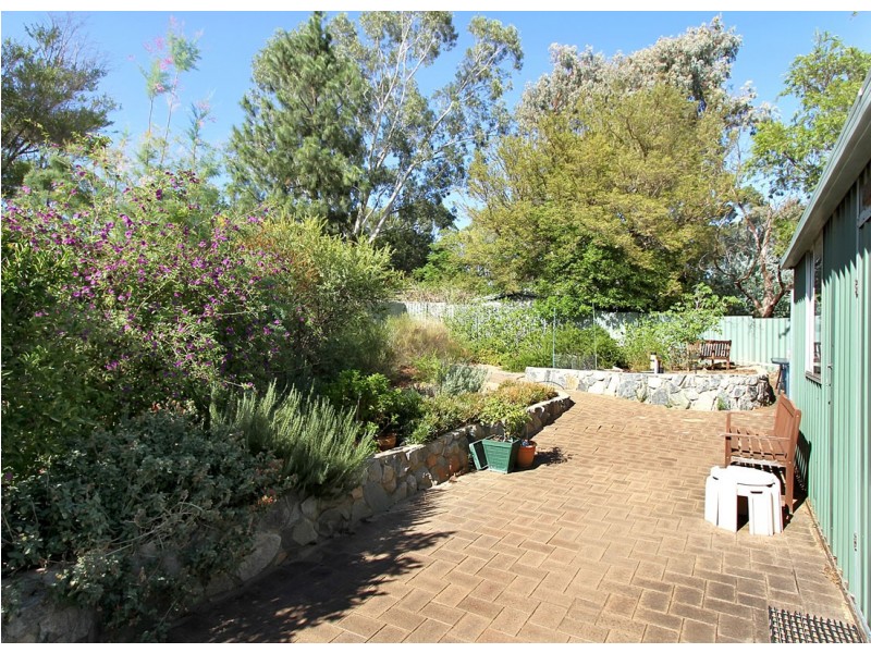 7 Gabo Road, Greenmount WA 6056