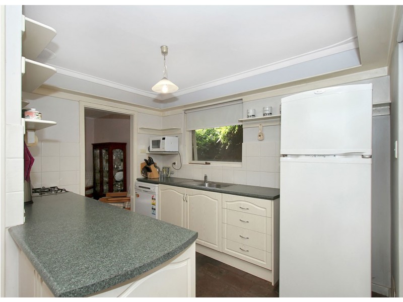 7 Gabo Road, Greenmount WA 6056