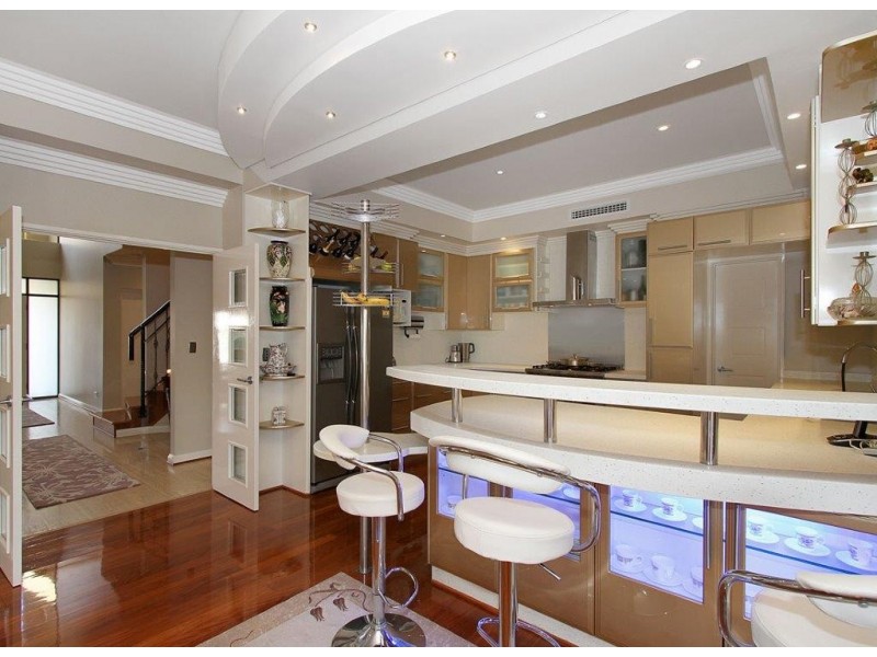 6 Aitape Vista, Dianella WA 6059