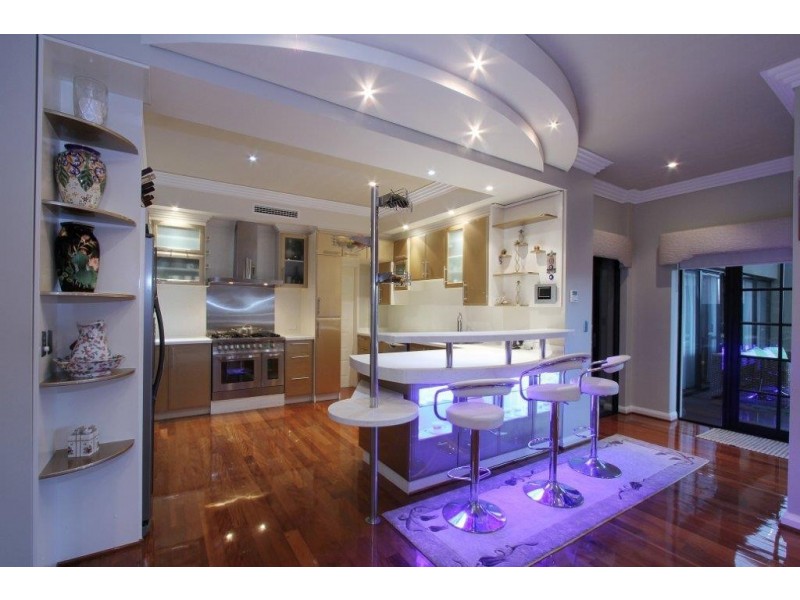 6 Aitape Vista, Dianella WA 6059