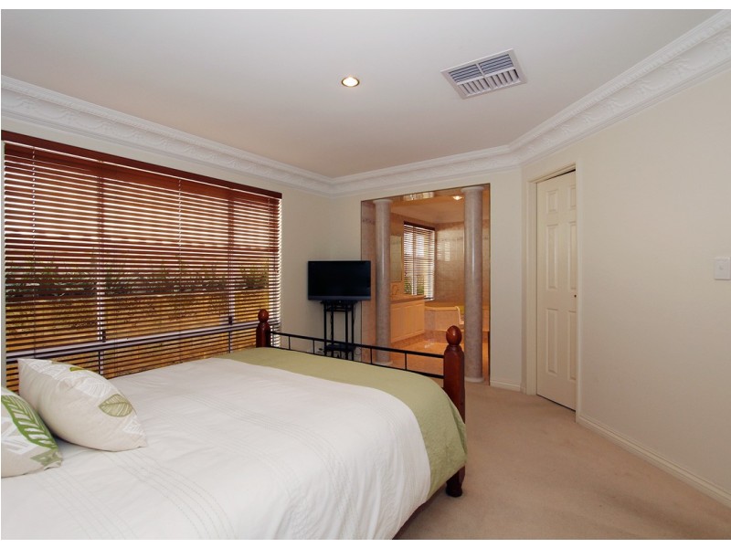 12 Mossfiel Retreat, Landsdale WA 6065