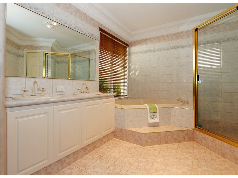 12 Mossfiel Retreat, Landsdale WA 6065