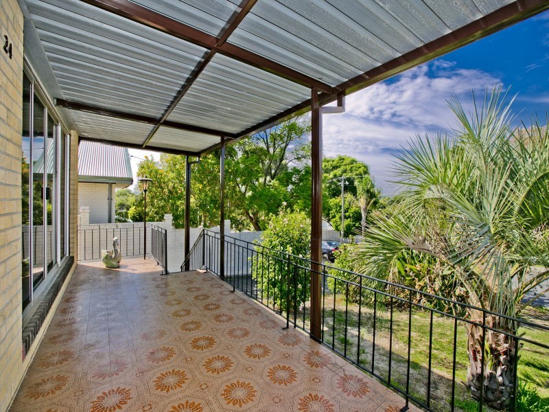 24 Schofield Street, Eden Hill WA 6054