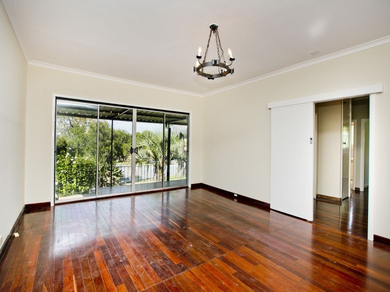 24 Schofield Street, Eden Hill WA 6054