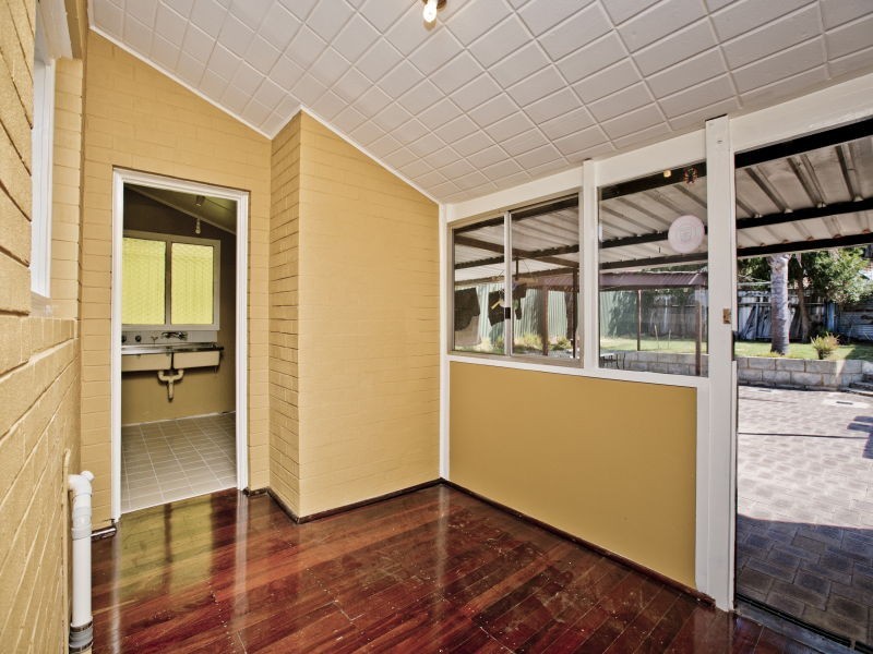 24 Schofield Street, Eden Hill WA 6054