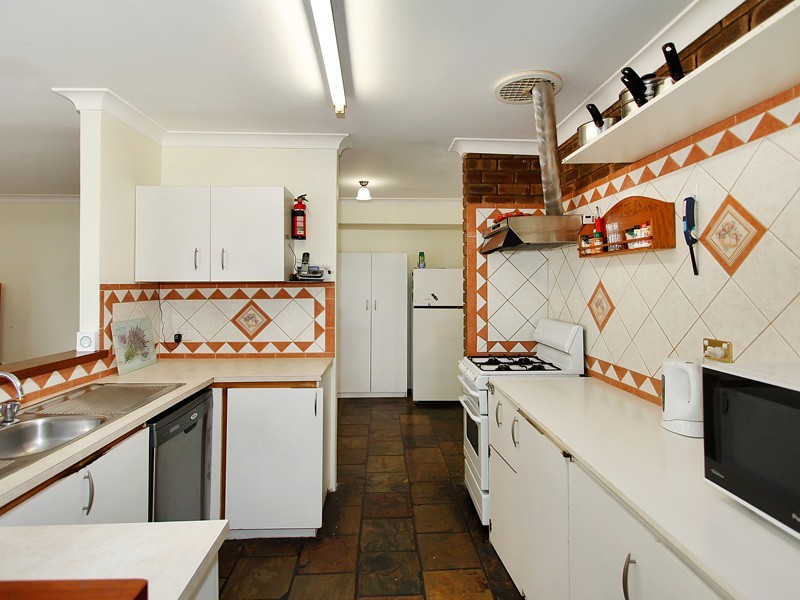 21 Barrallier Circle, Mirrabooka WA 6061