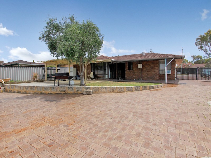 21 Barrallier Circle, Mirrabooka WA 6061