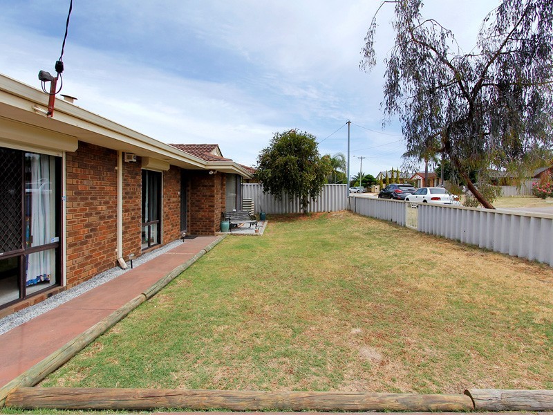 21 Barrallier Circle, Mirrabooka WA 6061