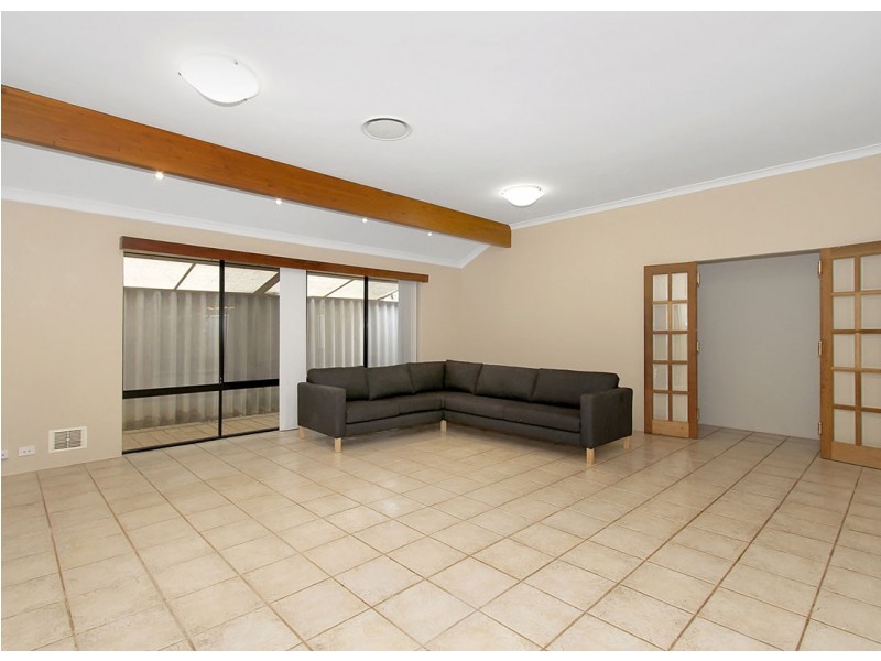 6 Sinai Place, Lockridge WA 6054