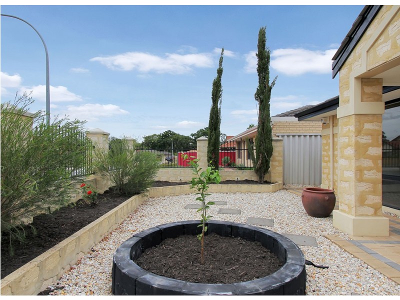 6 Sinai Place, Lockridge WA 6054