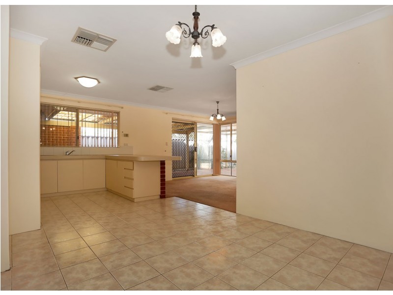 7B Hamlyn Glen, Kiara WA 6054