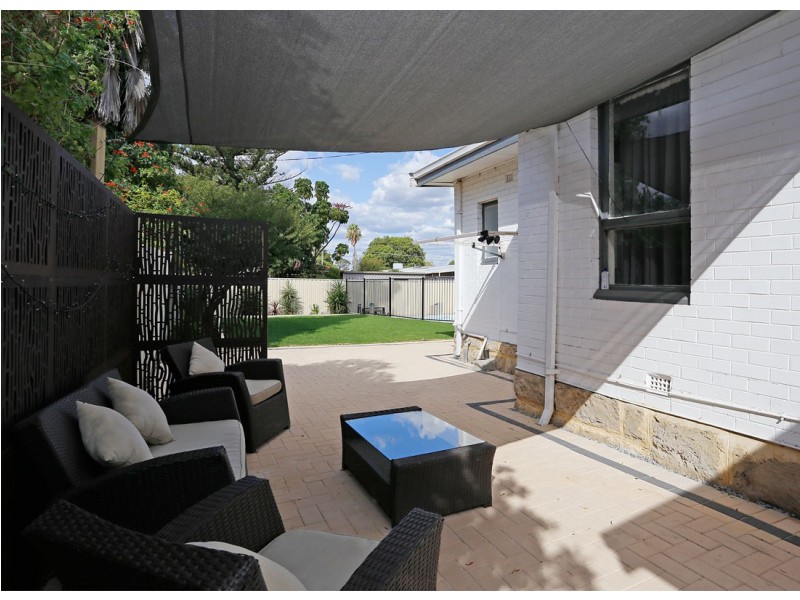 44 Penzance Street, Bassendean WA 6054