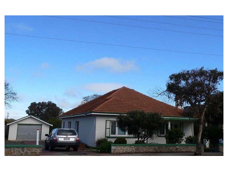 48 Adam Street, Katanning WA 6317