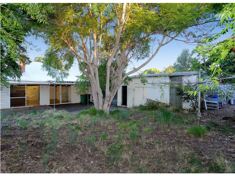 81 Ivanhoe Street, Bassendean WA 6054