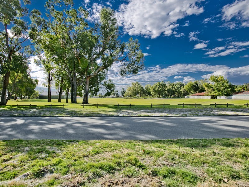36A Deschamp Road, Morley WA 6062