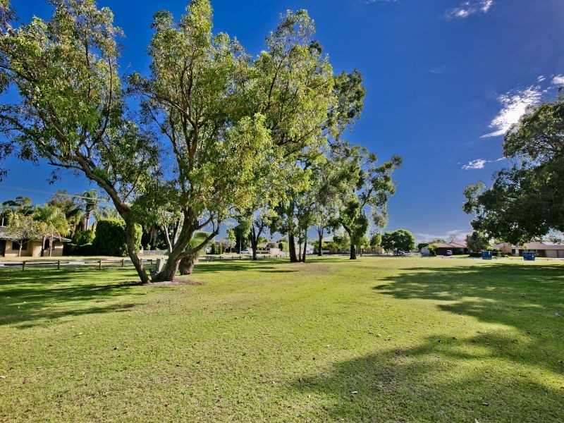 36A Deschamp Road, Morley WA 6062