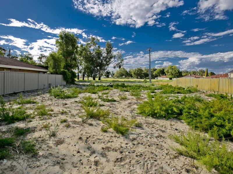 36A Deschamp Road, Morley WA 6062