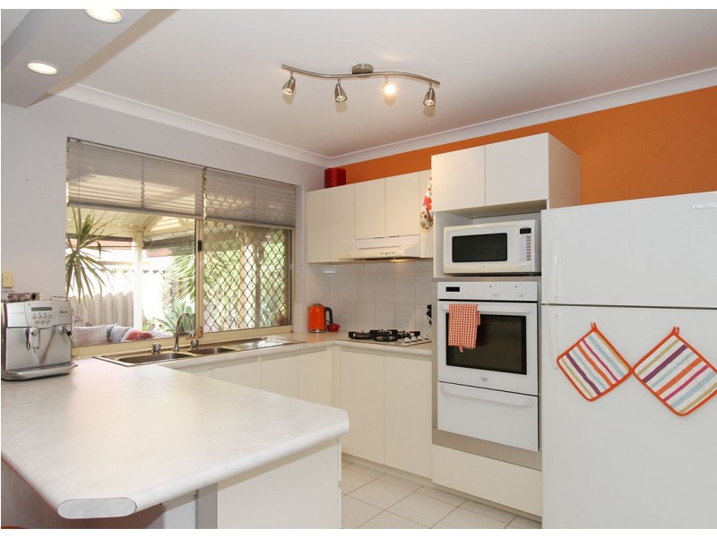 2 Rennington Street, Dianella WA 6059